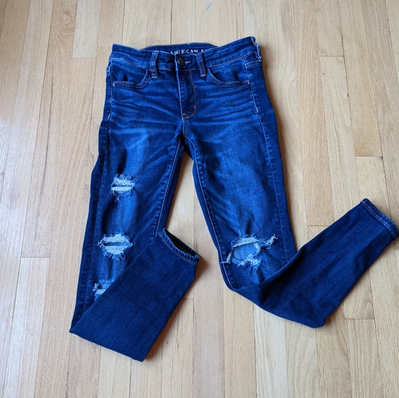 AE distressed Stretch Jeggings size 4 - Picture 3 of 5